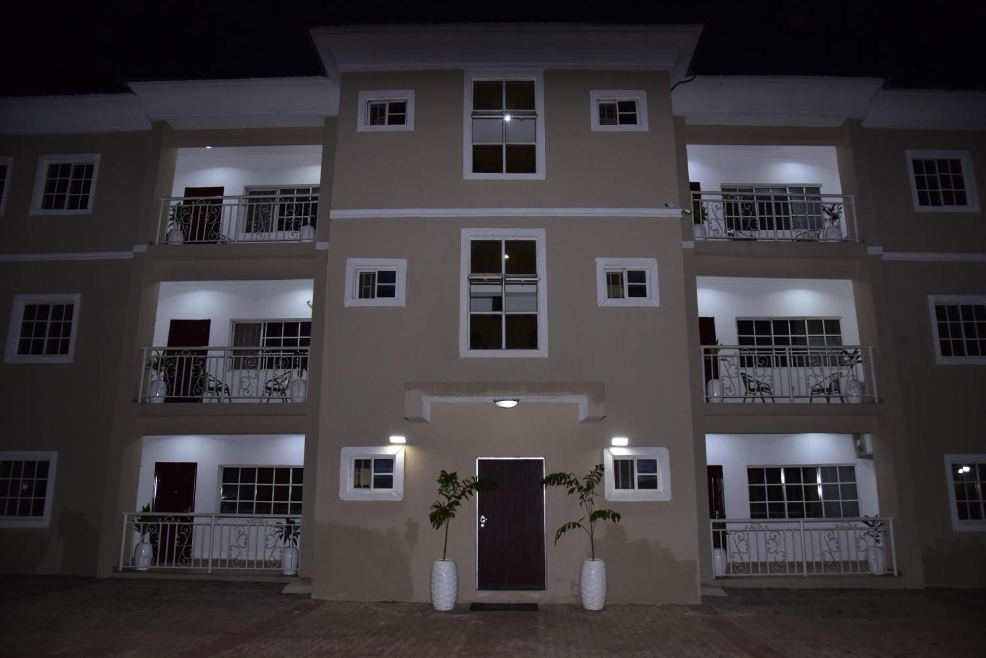 1118 Serenity * Abuja