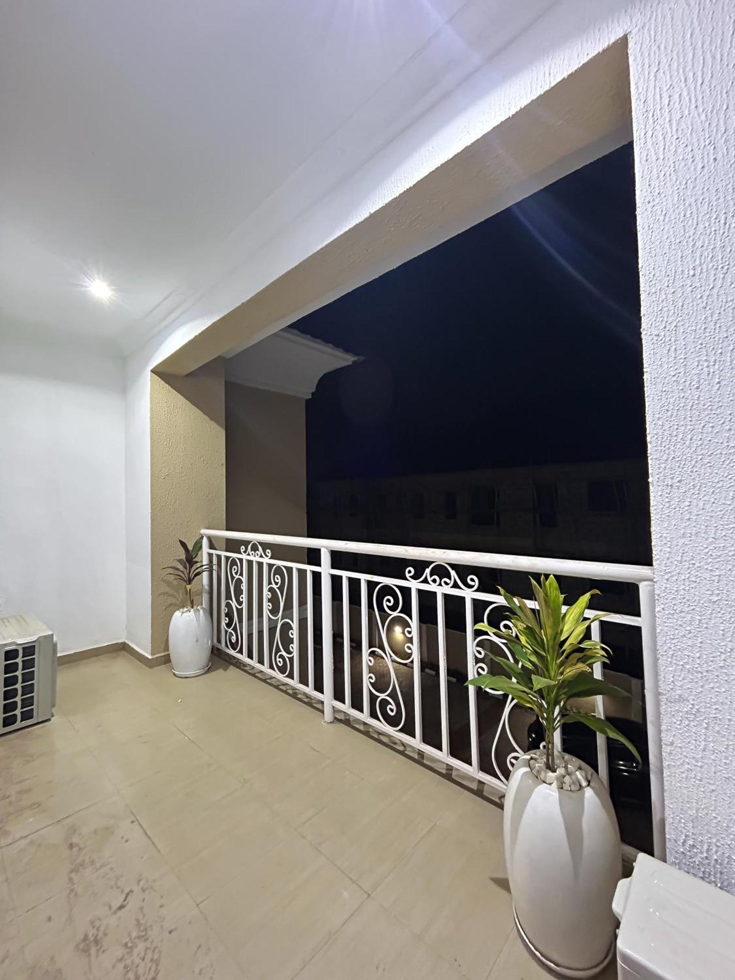 Apartment 1118 Serenity